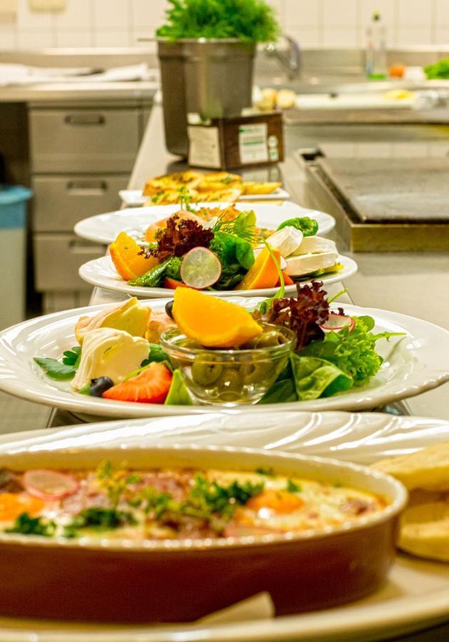 Seepark Hotel Am Wandlitzsee 외부 사진