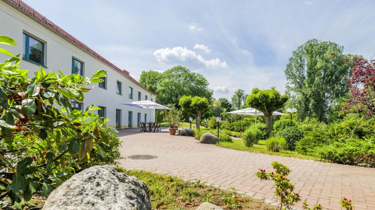 Seepark Hotel Am Wandlitzsee 외부 사진