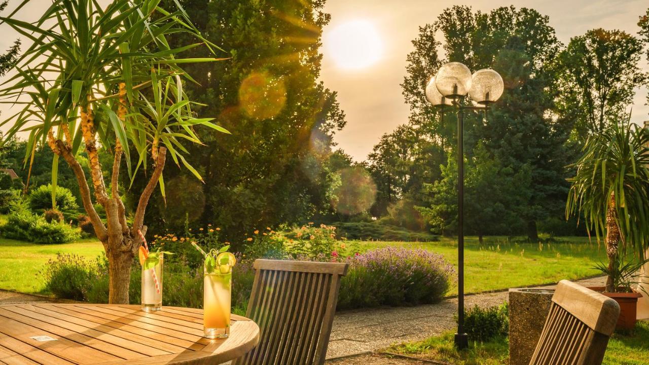 Seepark Hotel Am Wandlitzsee 외부 사진